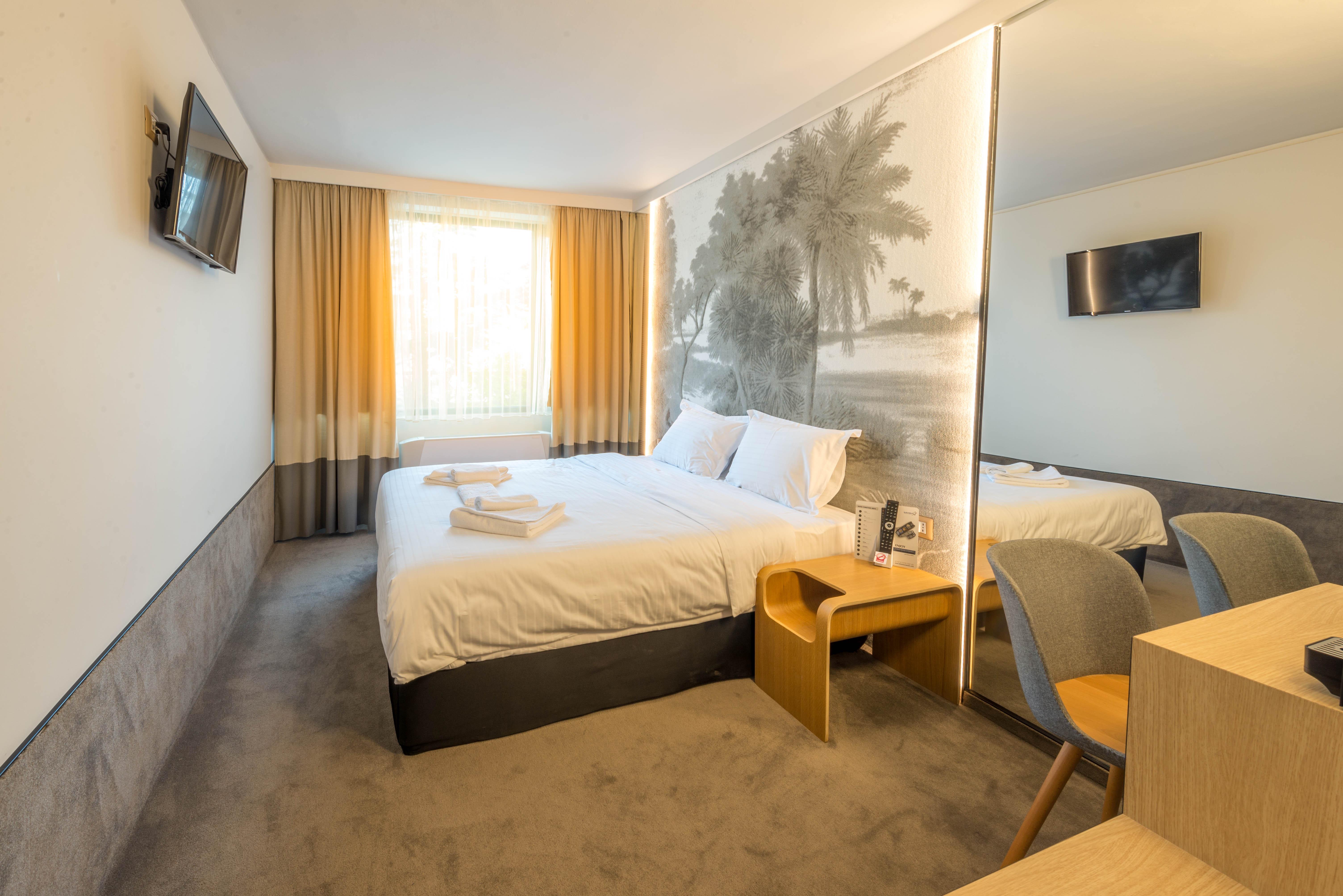 Park Hotel Raya Garden - Free Parking 벨리코 터르노보 외부 사진