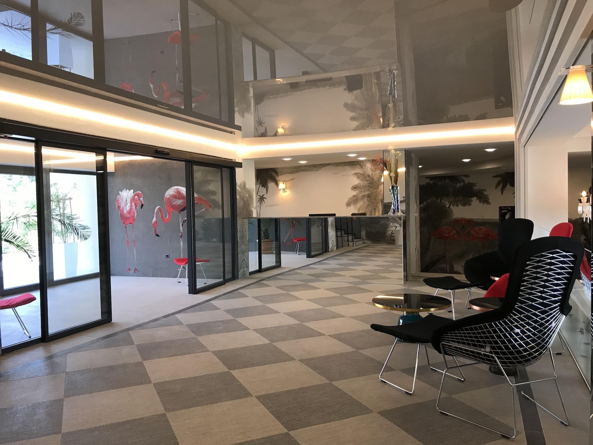 Park Hotel Raya Garden - Free Parking 벨리코 터르노보 외부 사진